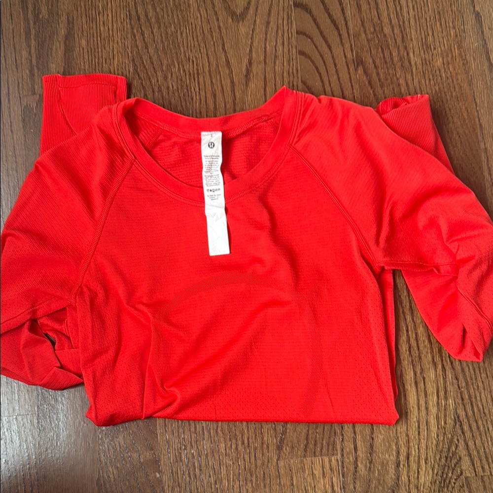 Lululemon Red Swiftly